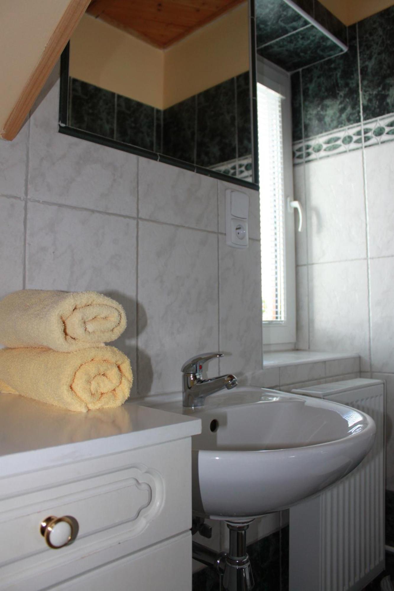 Hotel Zlaty Lev Svitavy Esterno foto